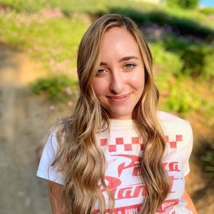 Meet your Posher, Jillian